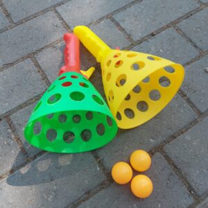 Palli püüdmise mäng /2korvi+3palli/