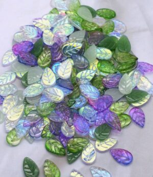 Lehekujuline klaaspärl 18x11 mm, ca 50 tk