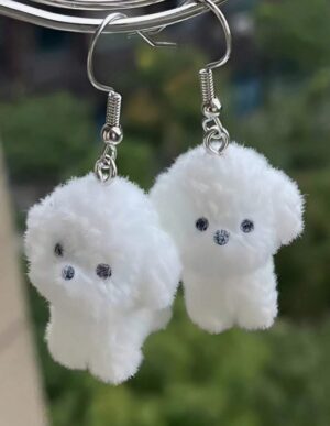 Kõrvarõngad valge koer